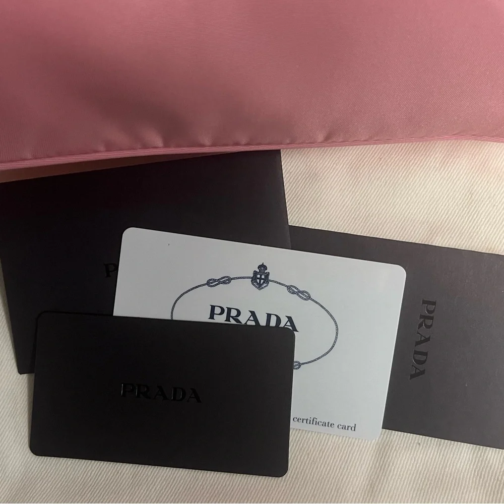 Prada Nylon Re-edition 2000 - Picture 7 of 8